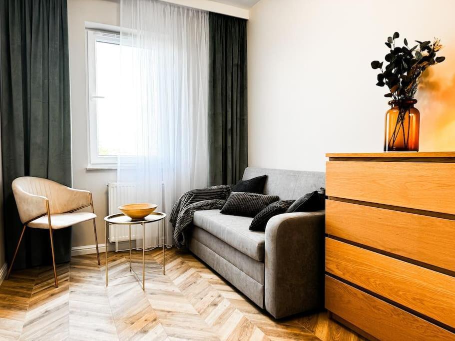 Balcony & Parking, Modern Elegant Apartment! Near Tram Вроцлав Екстер'єр фото